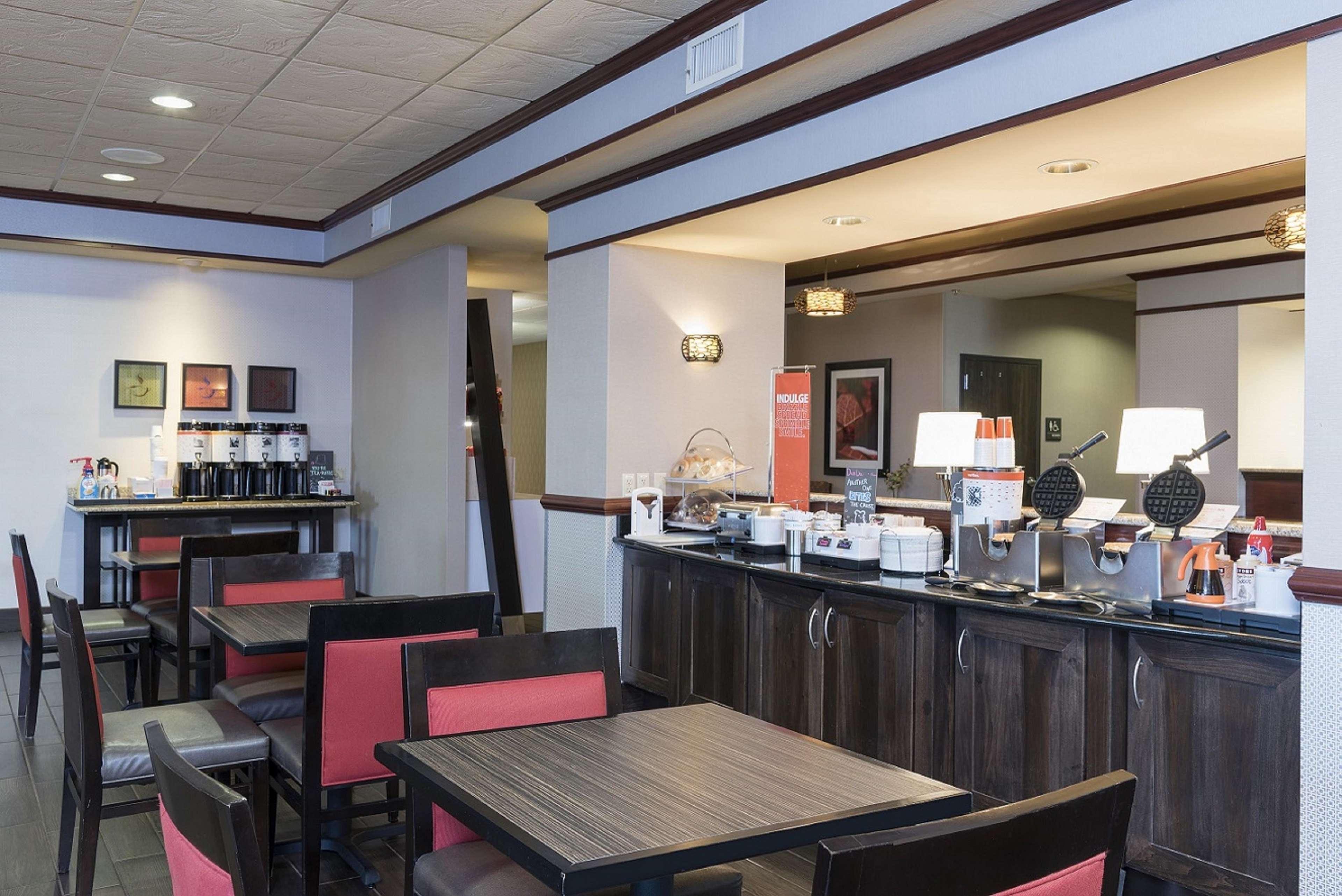 Hampton Inn Mount Pleasant Exterior photo