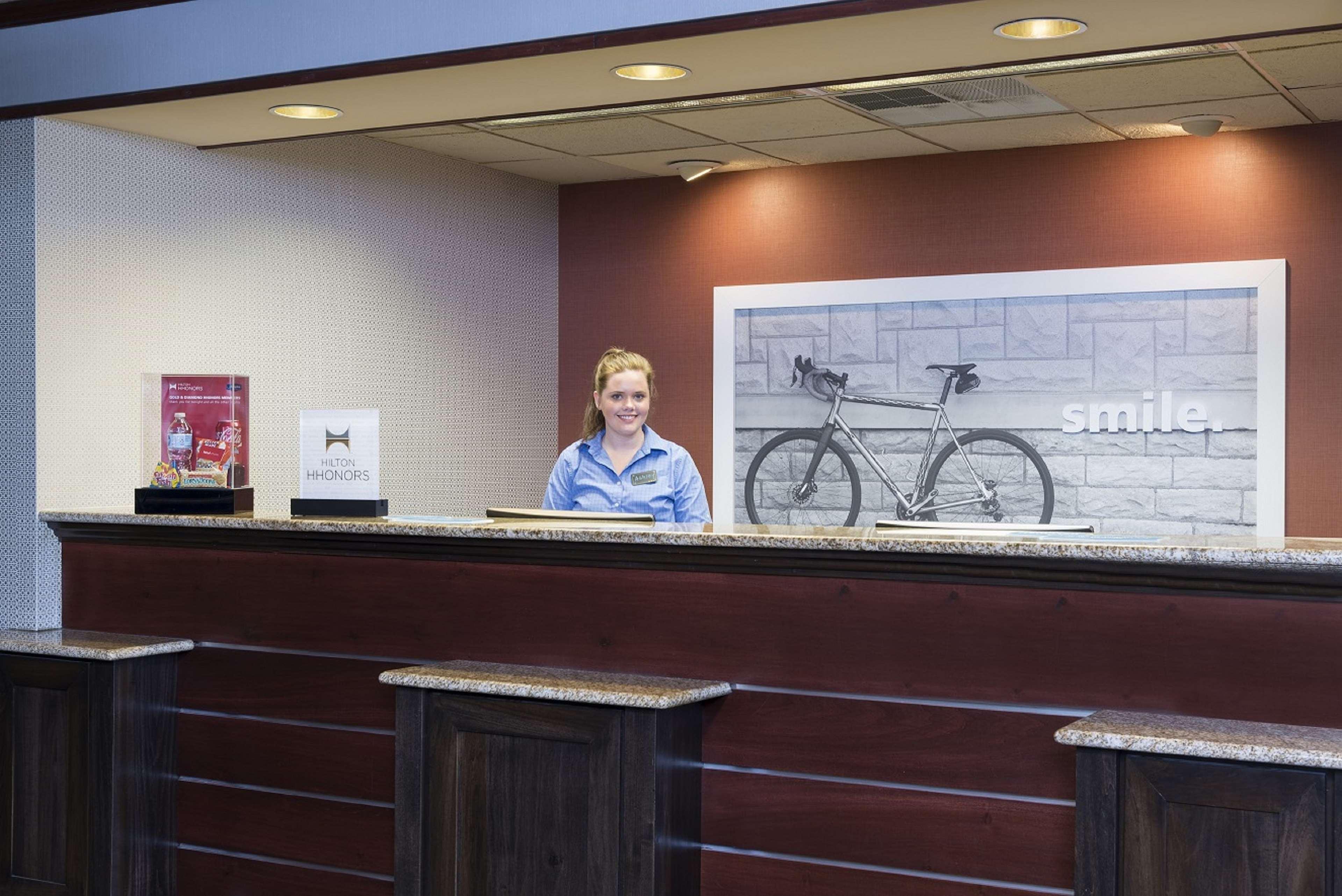 Hampton Inn Mount Pleasant Exterior photo